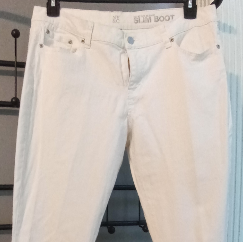 🔥3/$40🔥NWOT NY&Co. White Jeans